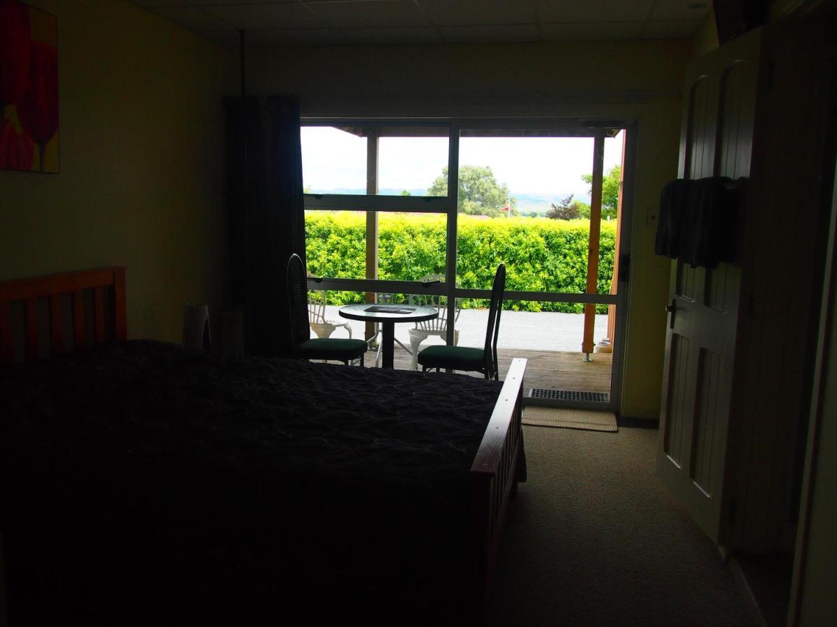 Manor Views Nz Hotel Huntly Eksteriør billede