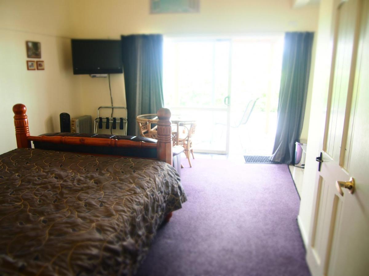 Manor Views Nz Hotel Huntly Eksteriør billede