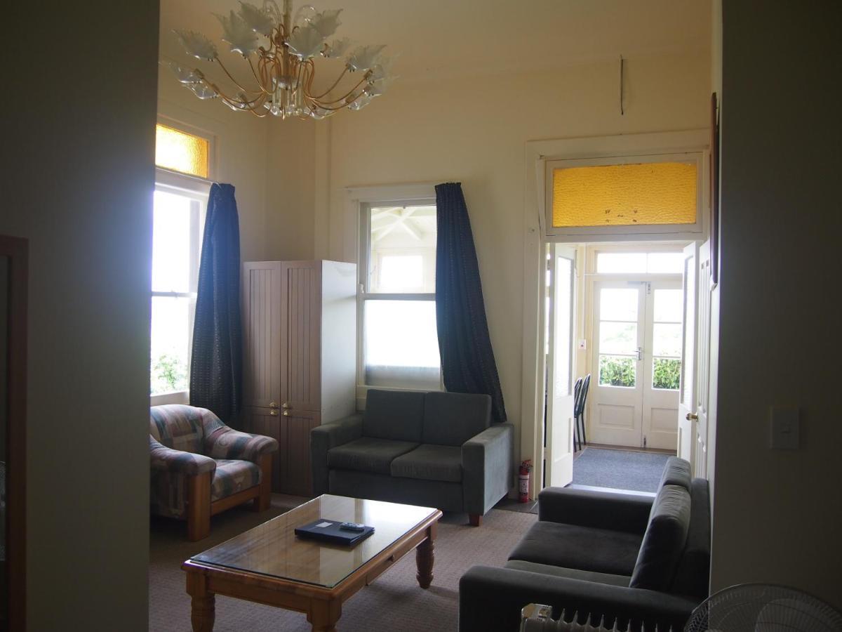 Manor Views Nz Hotel Huntly Eksteriør billede